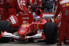 Rubens beim Boxenstopp