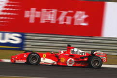 Rubens f&auml;hrt das Rennen zu Ende