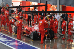 Kimi beim nassen Training