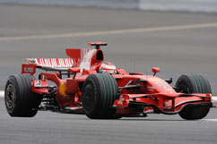 Kimi during race