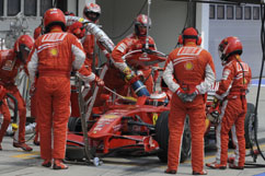 Kimi's practice pit stop for fuelling
