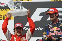 Fernando on podium with 2nd place