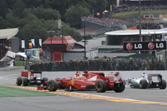 Fernando avoiding an accident w. Felipe