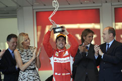 Fernando on the podium for 2nd place