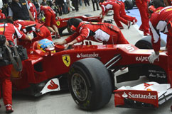 Alonso and Felipe during qualifying