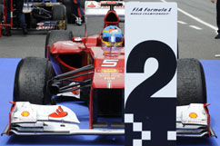 Fernando fährt auf Platz 2
