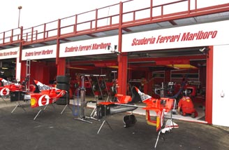 Spa 2002 - Ferrari Box